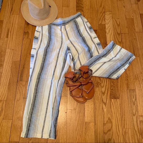 Anthropologie Pants - NEW WITH TAGS!!! Cropped blue/white linen pants